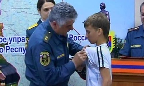 За спасение пассажиров Ту-134 пожарные и гражданские награждены двумя медалями