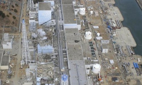 На «Фукусиме-1» начали заливать бетонную площадку, для гигантского купола
