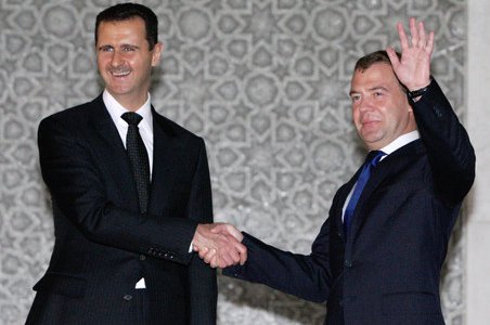 Представители сирийской оппозиции попросили помощи