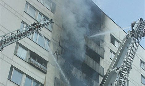 В Екатеринбурге сегодня в результате пожара три человека погибли, 15 были эвакуированы
