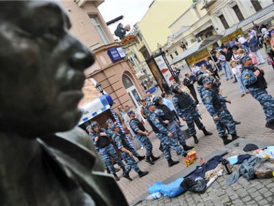 «Общественная коалиция в защиту Москвы» требует убрать с улиц полицейских