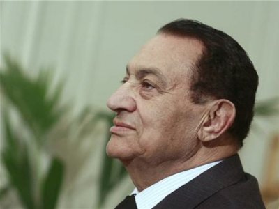 Хосни Мубарака приговорили к пожизненному заключению