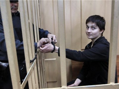 Задержанной за беспорядки Александре Духаниной грозит 8 лет