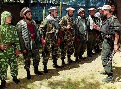 Процесс пошел — боевики в Таджикистане начали сдавать оружие