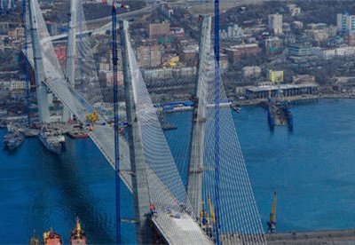 Вантовый мост через бухту Золотой Рог открыли сегодня во Владивостоке