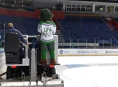 Российская молодежная сборная по хоккею обыграла сборную США со счетом 2:1