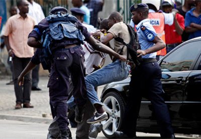 В Анголе 10 человек погибли, около 120 получили травмы в результате давки на стадионе