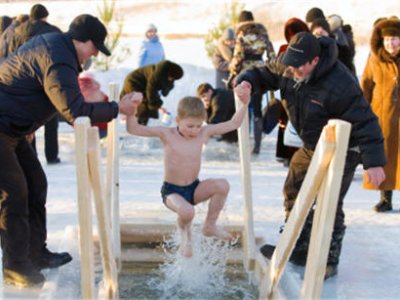 В крещенских купаниях могут принять участие около 800 тысяч человек