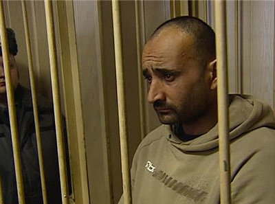 Узбекского гастарбайтера-дворника оставили под арестом