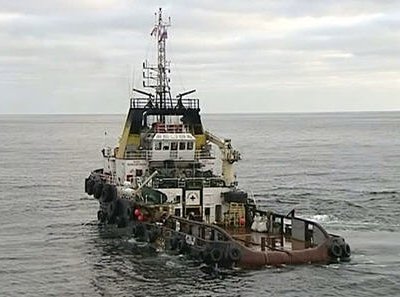 У берегов Камчатки: на одном из судов сломался двигатель, на винт второго намотались сети