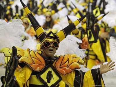 В Рио-де-Жанейро начались парады школ самбы «высшей лиги»