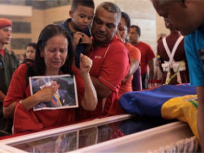 Власти Венесуэлы окончательно отказались от бальзамирования тела Уго Чавеса
