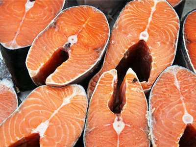 В норвежской рыбе нашли возбудителей сальмонеллеза, листериоза и живых личинок нематоды