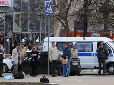 В Белгороде, в центре города, мужчина стрелял по прохожим
