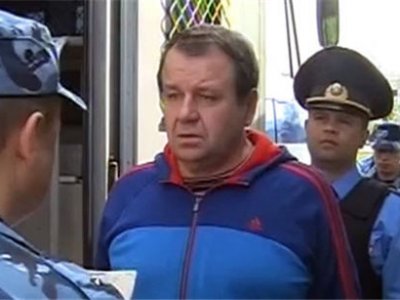 Сергея Кабалова, устроившего дебош на борту самолета отправили в Москву