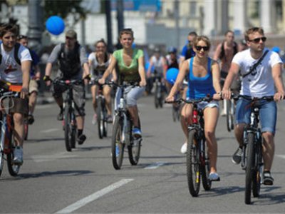 В Москве устанавливают велопарковки и пункты проката велосипедов