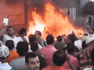 В Египте погибли три человека, 240 ранены в ходе массовых беспорядков