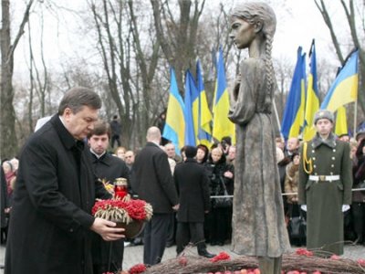 Виктор Янукович решил отметить 80 лет голодомора