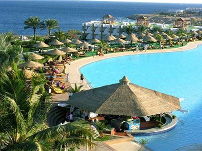 Туроператоры возобновили продажу путевок на курорты в Египет