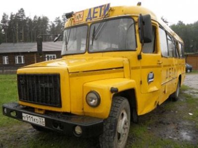 В Нижегородской области перевернулся школьный автобус