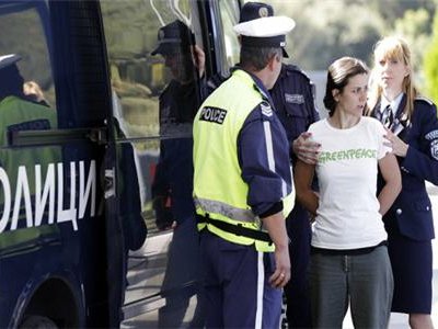 В Болгарии полиция задержала активистов экологической организации Гринпис