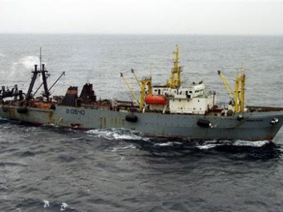 В Охотском море за браконьерство задержаны два судна