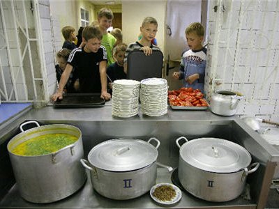 В школе-интернате на Урале отравились 29 детей и двое взрослых
