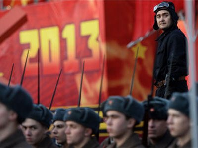 7 ноября торжественный марш на Красной площади столицы