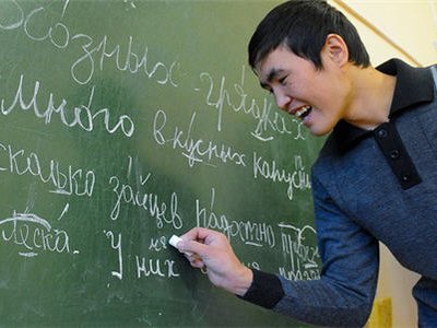 Мигранты желающие остаться в РФ будут сдавать экзамены по русскому языку
