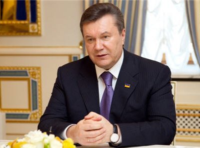 Виктор Янукович предупредил что насилие и разрушения приведут страну к краху