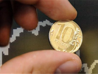В среду рубль обновил новые минимумы — подешевел ещё на 5 рублей 27 копеек