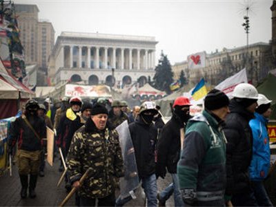 Юрий Луценко призвал киевлян вооружаться битами и готовиться прибыть на Майдан