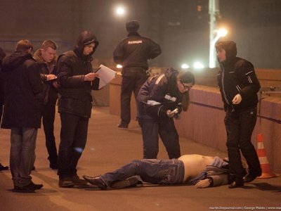 В центре Москвы четырьмя выстрелами из пистолета убит Борис Ефимович Немцов