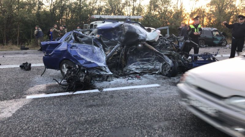 На трассе «Кавказ» ДТП четырех автомобилей унесло жизни пяти человек