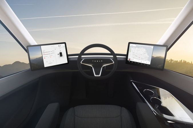Tesla показала свой электрический грузовик с автопилотом