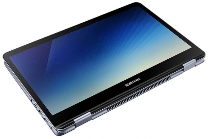 Samsung до официальной презентации рассекретила свой ноутбук